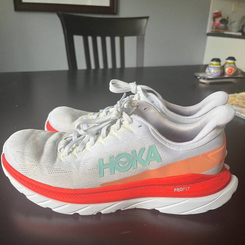 Hokas - Mens Mach 1